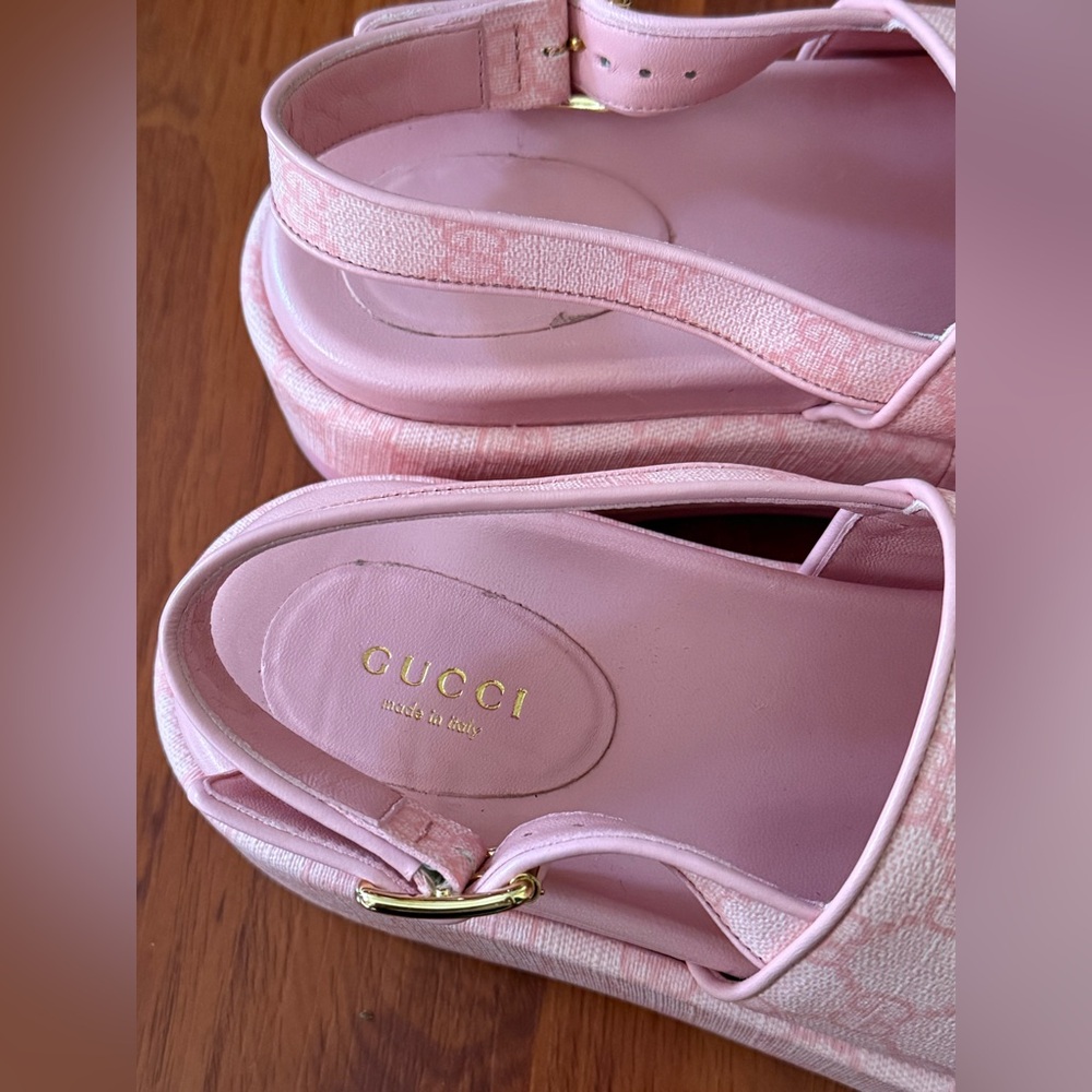 Gucci Pink Sandals - Picture 4 of 5